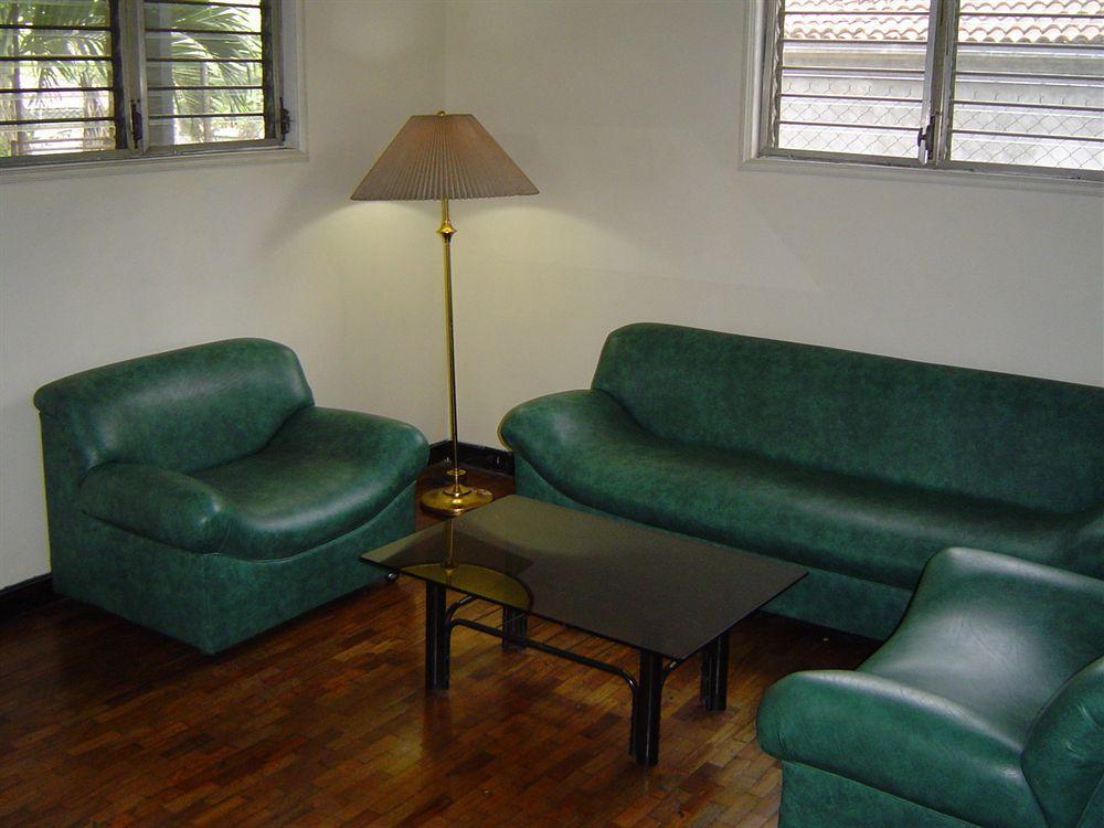 Reddoorz At Broadway Court Apartelle Quezon City Ngoại thất bức ảnh