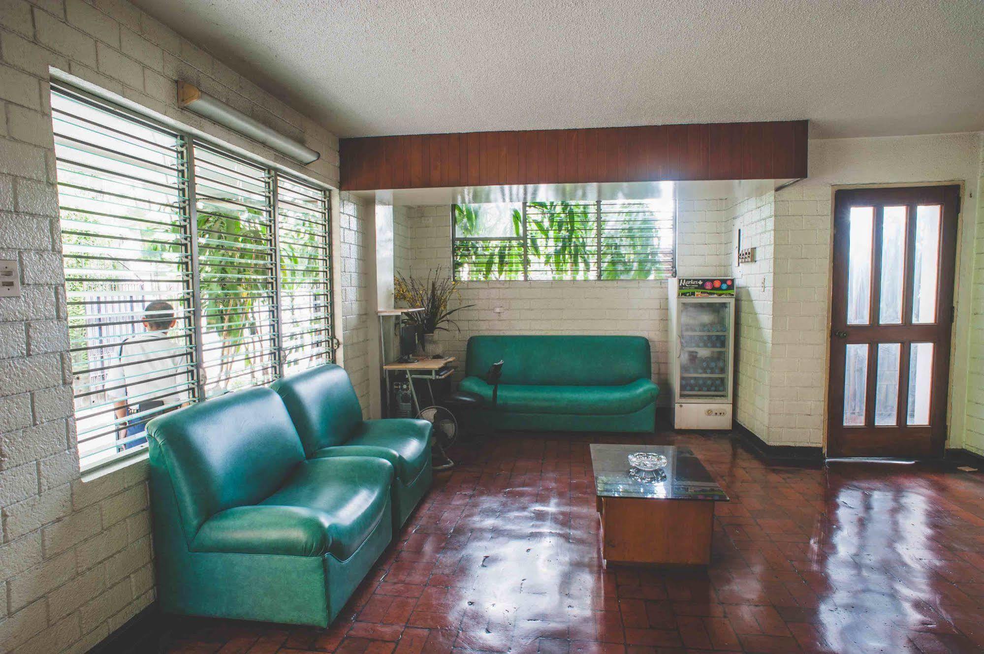 Reddoorz At Broadway Court Apartelle Quezon City Ngoại thất bức ảnh